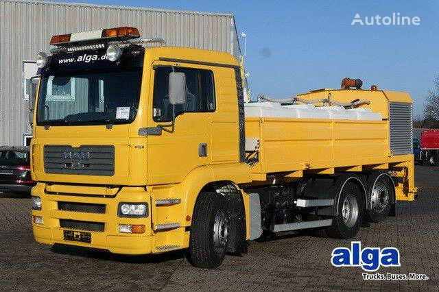 автоцистерна MAN 26.413/6x2/4x 2000 ltr. Tanks/Deutz Motor