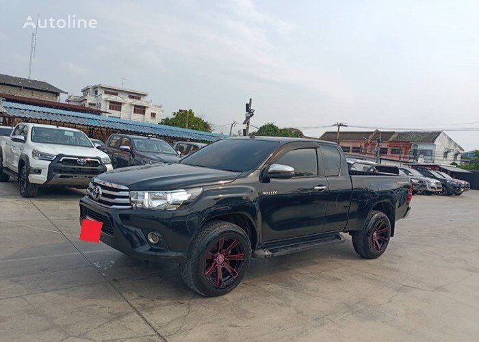 пикап Toyota HILUX