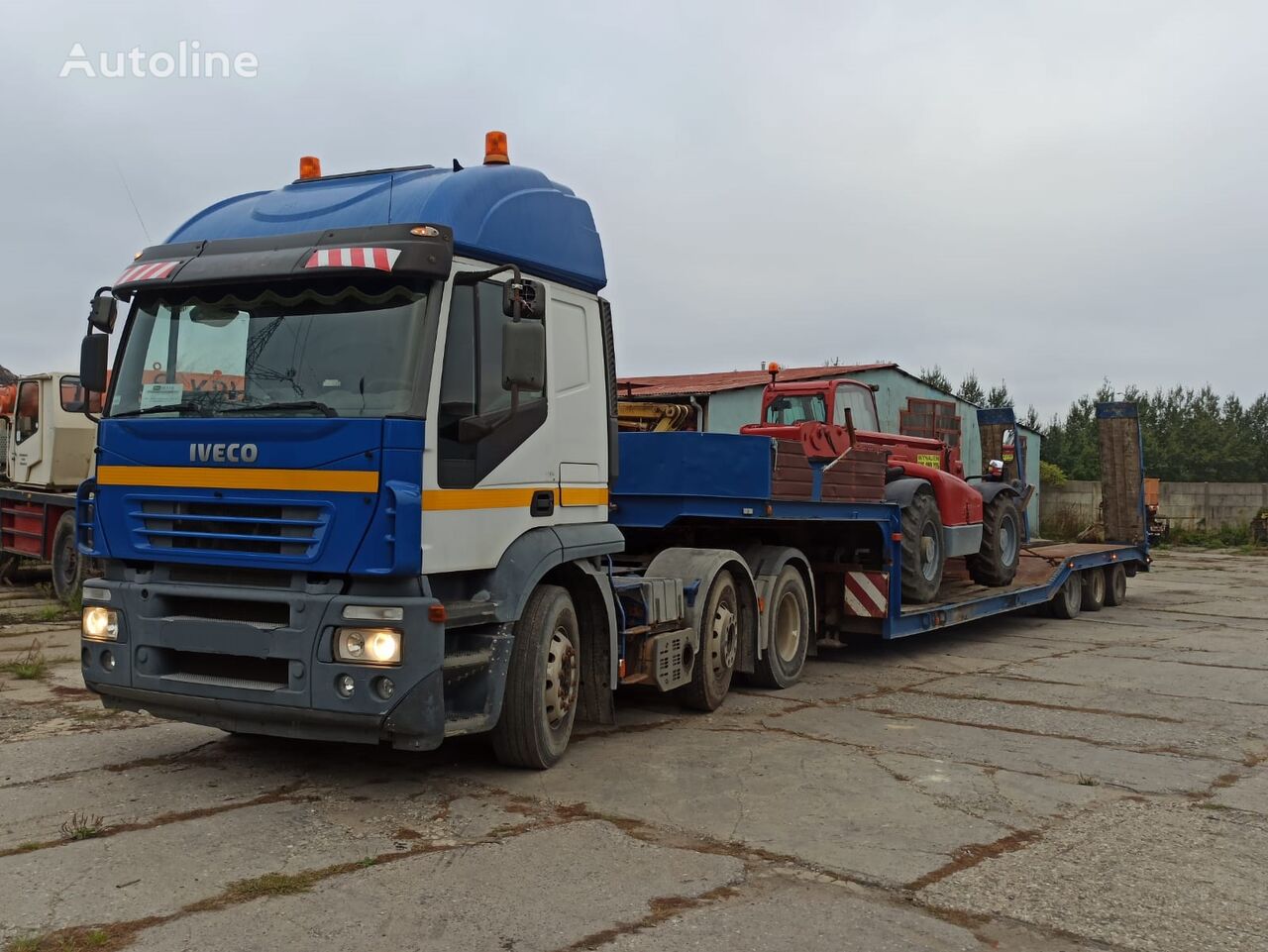 автовоз IVECO Stralis 440 6x2 + trailer for maschine, only 352 000km