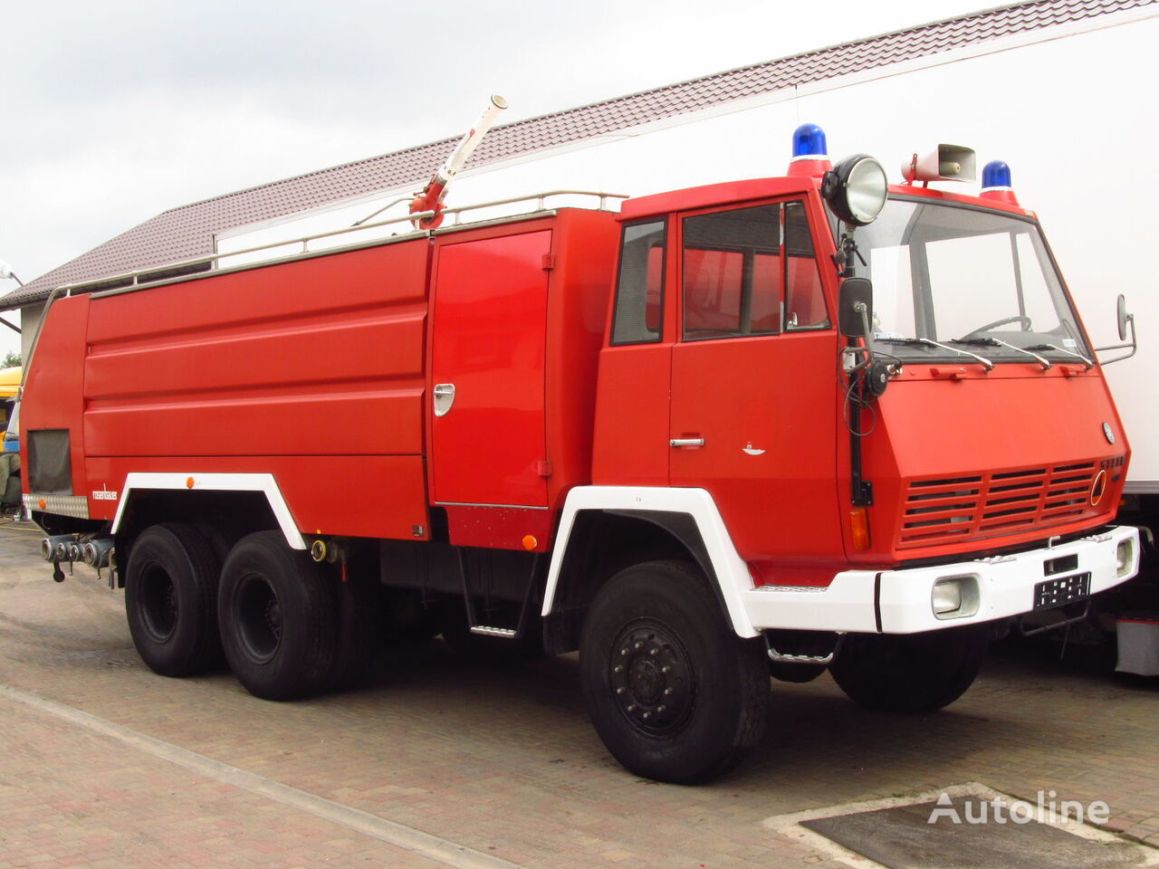 tuletõrjeauto Steyr 1490 6x6 ROSENBAUER FIRE TRUCK 9000+4000 L TANK *9667km*NEW