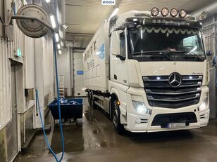 loomaveok veoauto Mercedes-Benz 2013 Mercedes Actros Animal transport truck w/ lift