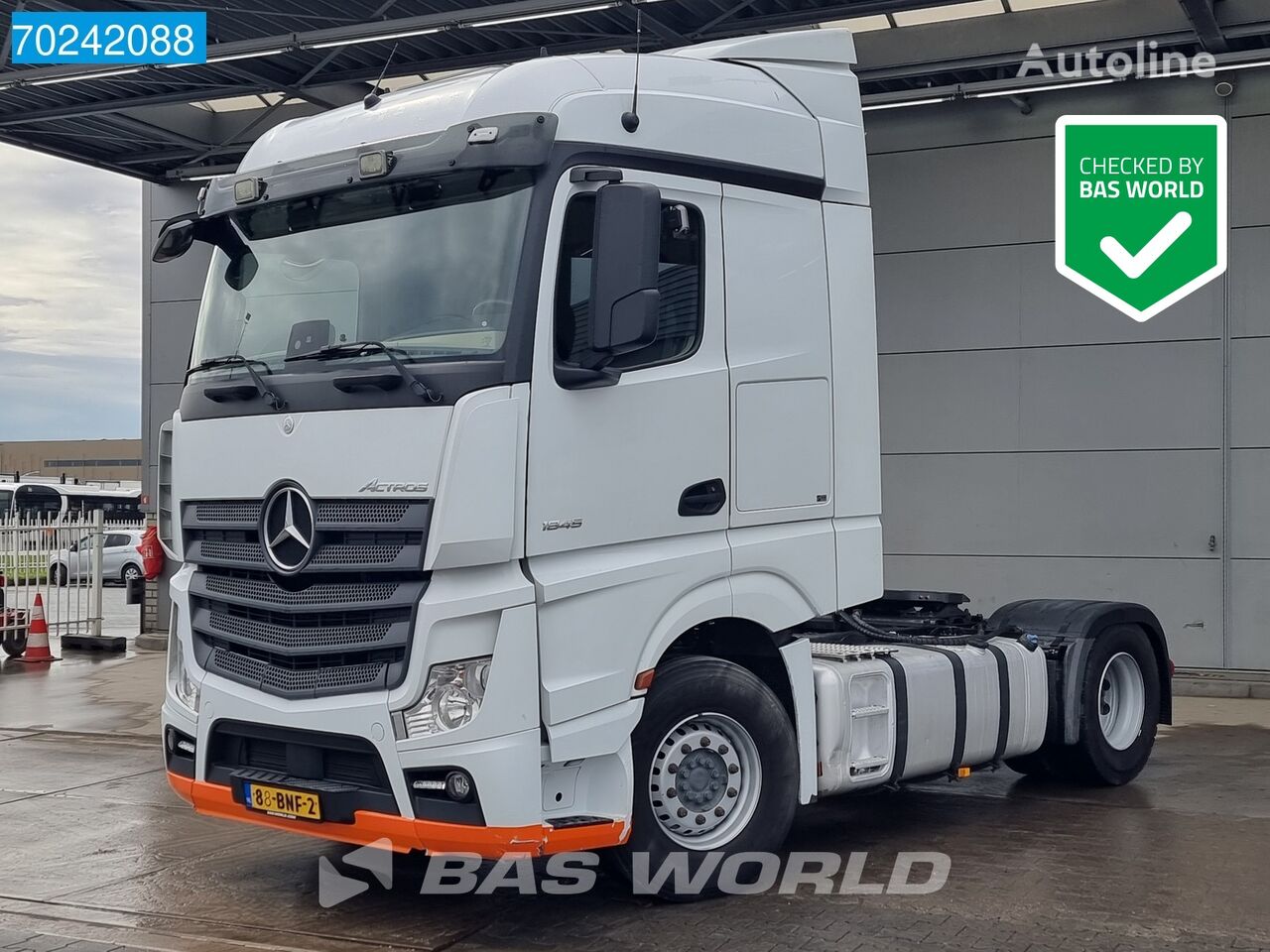 sadulveok Mercedes-Benz Actros 1845 4X2 NL-Truck StreamSpace Standklima ACC Euro 6