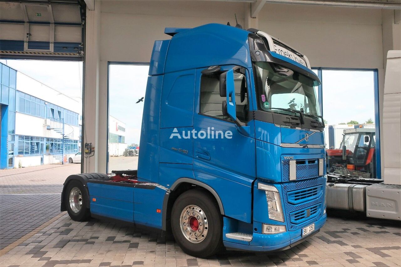 Volvo 540. Вольво 540 тягач. Вольво 540. Volvo FH 540 Performance Edition vector.